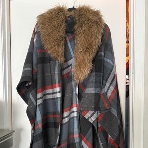 Plaid Poncho With Detachable Fur Neck